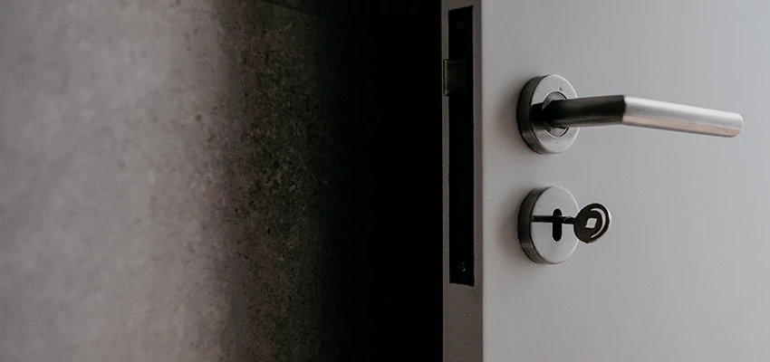 Front Door Handle Repair And Installation in Claremont, CA